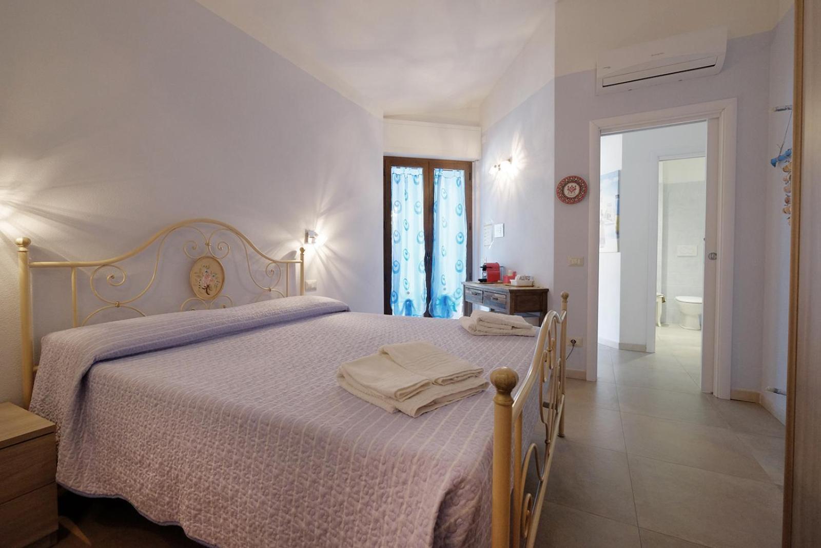 Casa Azzurra - Blue House Hotel Teulada Luaran gambar